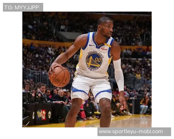 巴特勒亮相旧金山新鞋发布会小老弟库明加亲临助阵支持